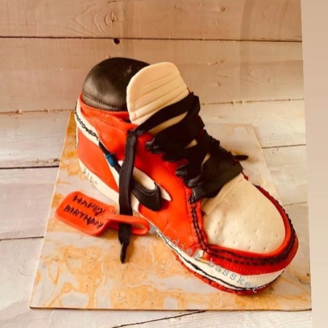 Foodie's bassket - Theme Cakes